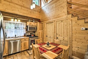 Interior - Reconnect With Nature at Timber Creek Cabin! (Columbia Falls)