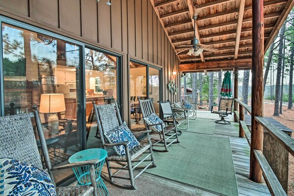 Interior - Rockingham Cabin on 75 Acres w/ Lake Access! (Rockingham)