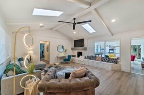 Interior - Luxurious Lubbock Home: Fire Pit, Outdoor TV! (Lubbock)