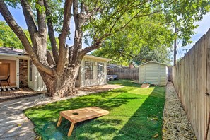 Interior - Luxurious Lubbock Home: Fire Pit, Outdoor TV! (Lubbock)