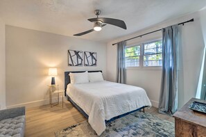 House (4 Bedrooms) | Interior - Luxurious Lubbock Home: Fire Pit, Outdoor TV! (Lubbock)