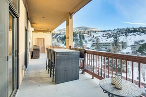 Apartment (2 Bedrooms) | Interior - Mountain-view Condo in the Heart of Edwards! (Edwards)