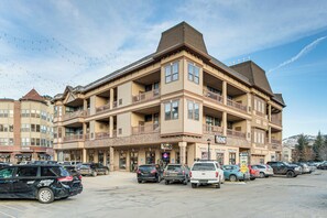 Apartment (2 Bedrooms) | Interior - Mountain-view Condo in the Heart of Edwards! (Edwards)