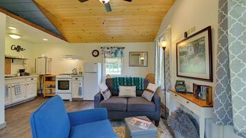 House (1 Bedroom) | Interior