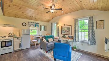 House (1 Bedroom) | Front of property