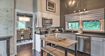 Chic Family-friendly Home With Outdoor Oasis!