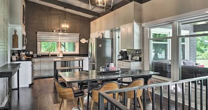 Chic Family-friendly Home With Outdoor Oasis!