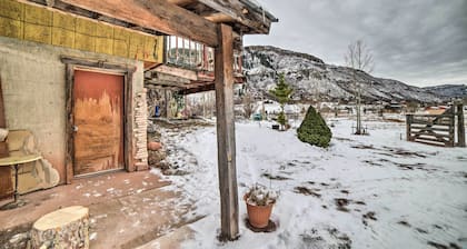 Cozy Durango Apt w/ Mtn View ~ 6 Mi to Downtown!