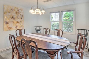 Interior - Cozy Asheville Cottage w/ Grill & Fire Pit! (Asheville)