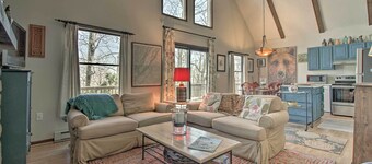 Cozy Wintergreen Cabin Near Mountain Inn & Slopes!