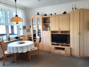 Dining - Haus Elisabeth apartment 16, glazed balcony, roof terrace, non-smoking (Cuxhaven)