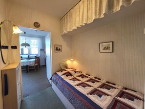 Room - Haus Elisabeth apartment 16, glazed balcony, roof terrace, non-smoking (Cuxhaven)