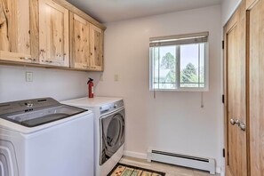 Rumah (2 Bedrooms) | Interior