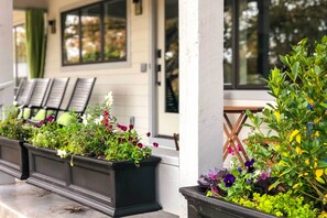 Exterior detail - The Retreat at Oakcrest Farms: on 12 Acres! (Willis)