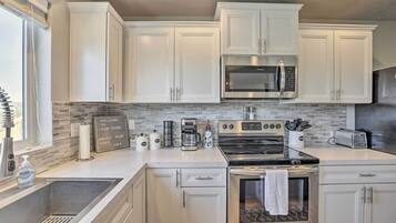 Microwave, oven, stovetop, dishwasher