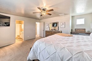 House (3 Bedrooms) | Interior