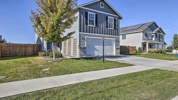 House (3 Bedrooms) | Front of property