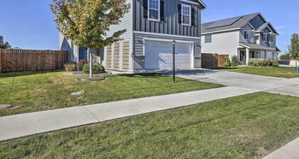 Stunning Nampa Home Nearby Park w/ Fire Pit!
