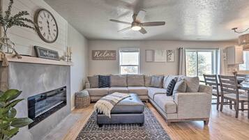 House (3 Bedrooms) | Interior