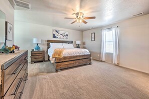 House (3 Bedrooms) | Interior - Stunning Nampa Home Nearby Park w/ Fire Pit! (Nampa)