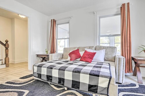 Charming New London Home < 1 Mi to River Taxi