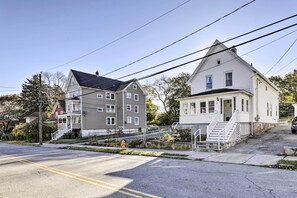 House (3 Bedrooms) | Interior - Charming New London Home < 1 Mi to River Taxi (New London)