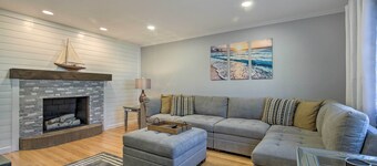 Modern Middletown Retreat, Minutes to Downtown!