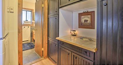 Fireplace, Deck & Mtn Views: Grand Lake Home!