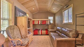 Rumah (2 Bedrooms) | Interior