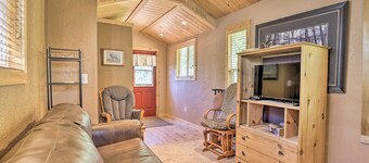 Fireplace, Deck & Mtn Views: Grand Lake Home!