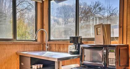 Waterfront Lake Dunlap Studio Cabin w/ Dock