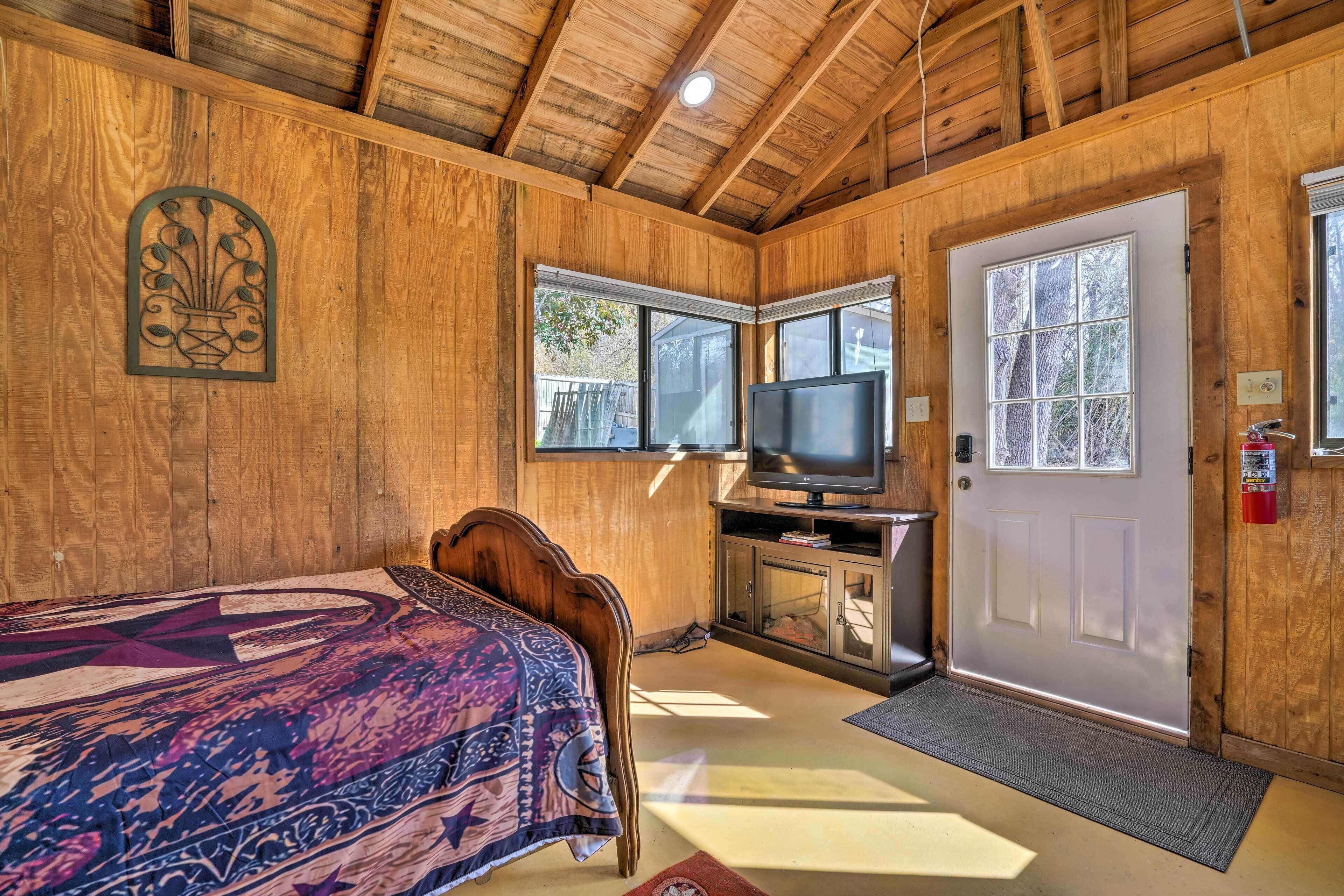 Apartment (0 Bedroom) | Interior