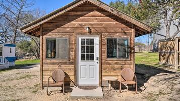 Apartment (0 Bedroom) | Front of property