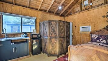 Apartment (0 Bedroom) | Interior