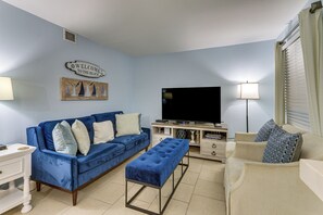 Apartment (2 Bedrooms) | Interior - Beach & Pool Access: Hilton Head Resort Condo (Hilton Head Island)