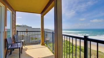 Apartemen (2 Bedrooms) | Bagian depan properti