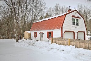 Exterior - Charming Studio < 10 Miles to Wells' Beaches! (Wells)