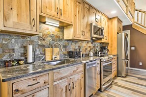 Apartment (2 Bedrooms) | Interior - Walk to Grand Lake: Riverfront Gem w/ Fireplace! (Grand Lake)