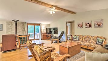 House (3 Bedrooms) | Interior