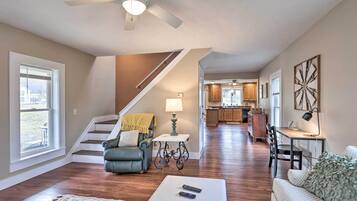 House (2 Bedrooms) | Interior