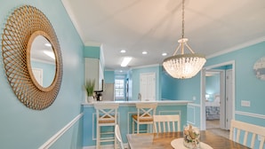 Interior - 5 Mi to Beach: Myrtle Beach Condo w/ Pool Access (Myrtle Beach)