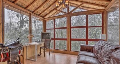 Creekside Cabin 8 Mi to Kings Canyon National Park