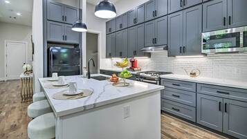 House (3 Bedrooms) | Private kitchen