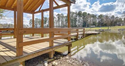 Pet-friendly Lakehouse: View Tower + Fire Pit!