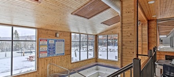 Comfy Lutsen Mountain Villa w/ Balcony & Grill