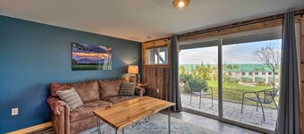 Slopeside Burke Mountain Condo w/ Fireplace!