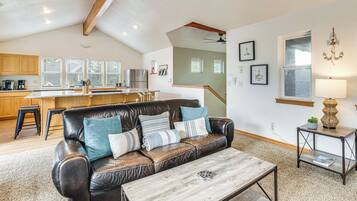 Rumah (2 Bedrooms) | Interior