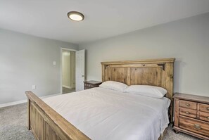 Hus (4 Bedrooms) | 4 soveværelser, strygejern/strygebræt, sengetøj