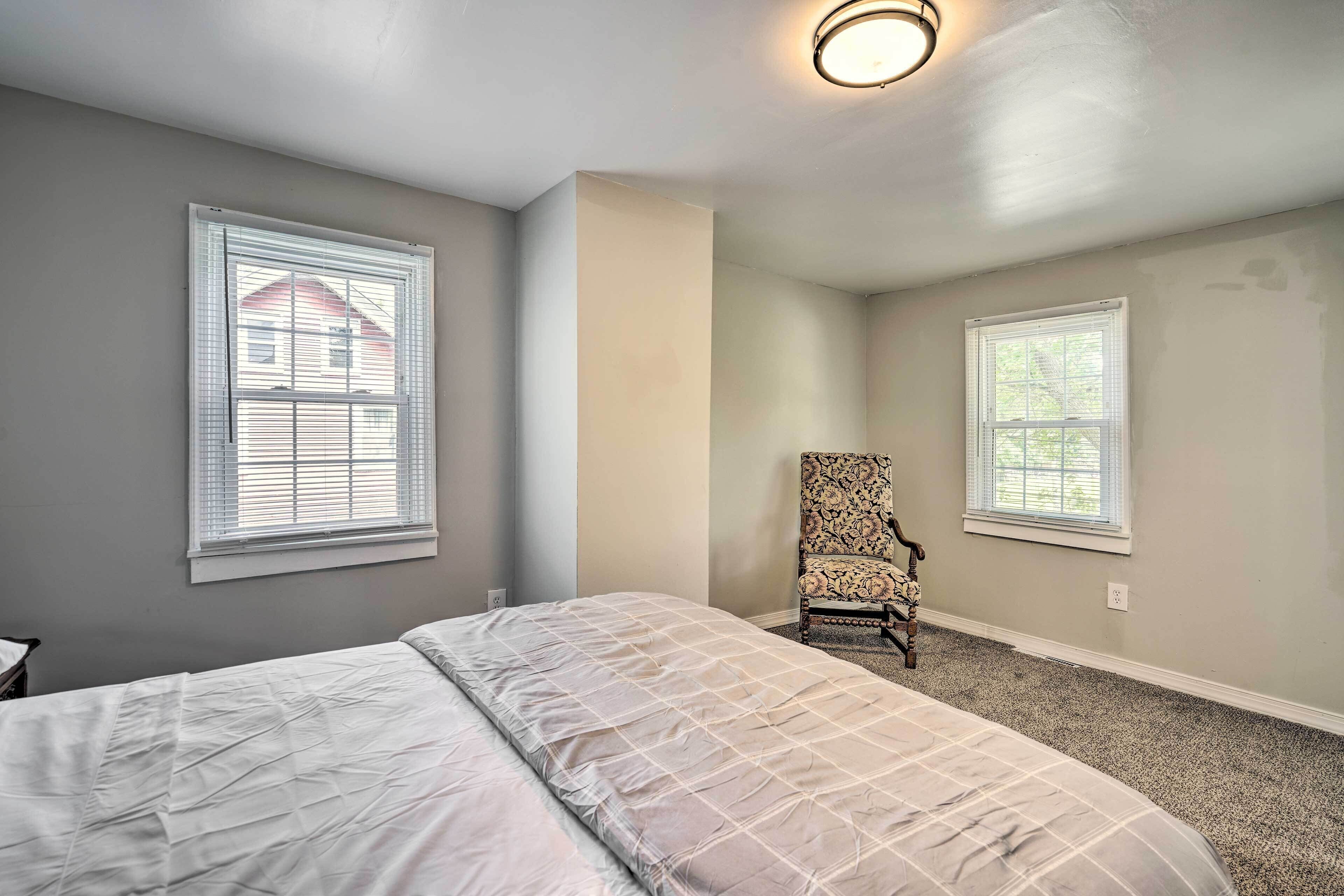 House (4 Bedrooms) | 4 bedrooms, iron/ironing board, bed sheets