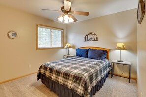 House (5 Bedrooms) | Interior